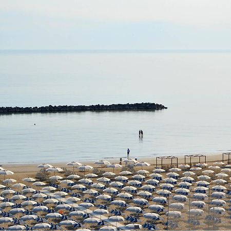 Hotel Sayonara Senigallia Exterior foto