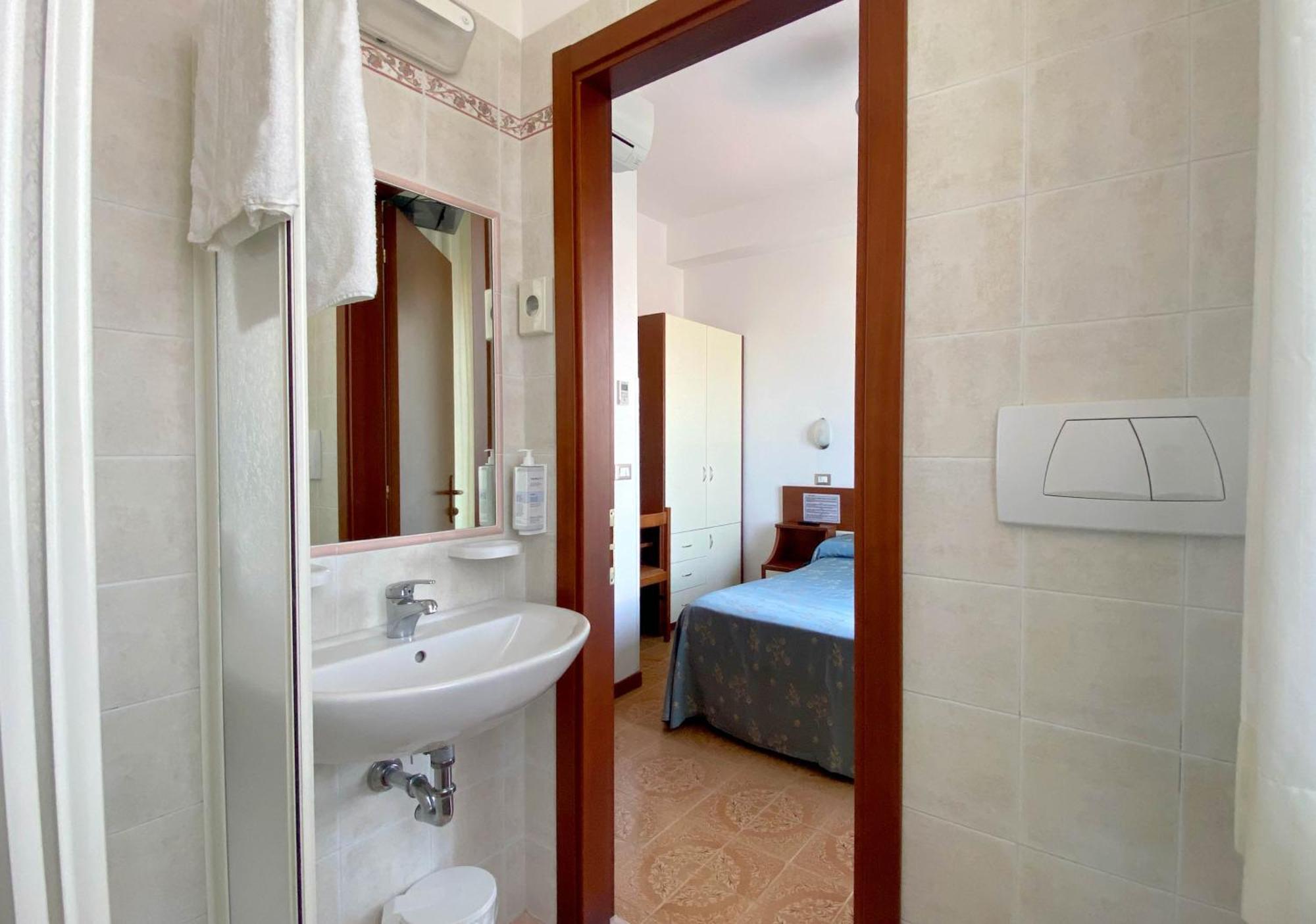 Hotel Sayonara Senigallia Exterior foto