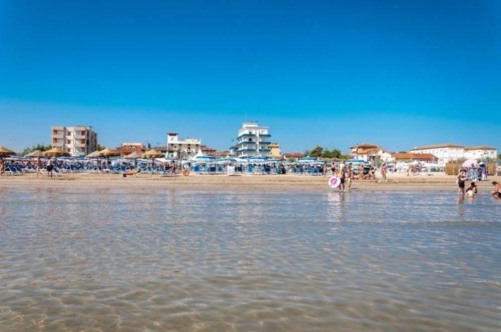Hotel Sayonara Senigallia Exterior foto