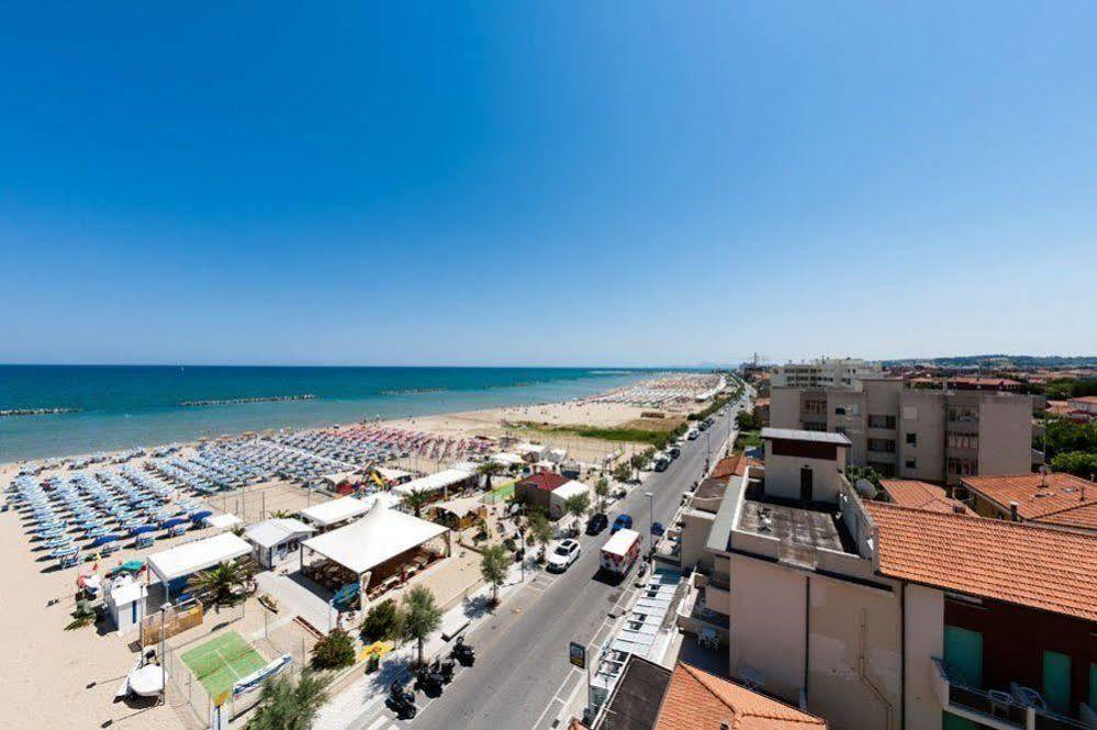 Hotel Sayonara Senigallia Exterior foto